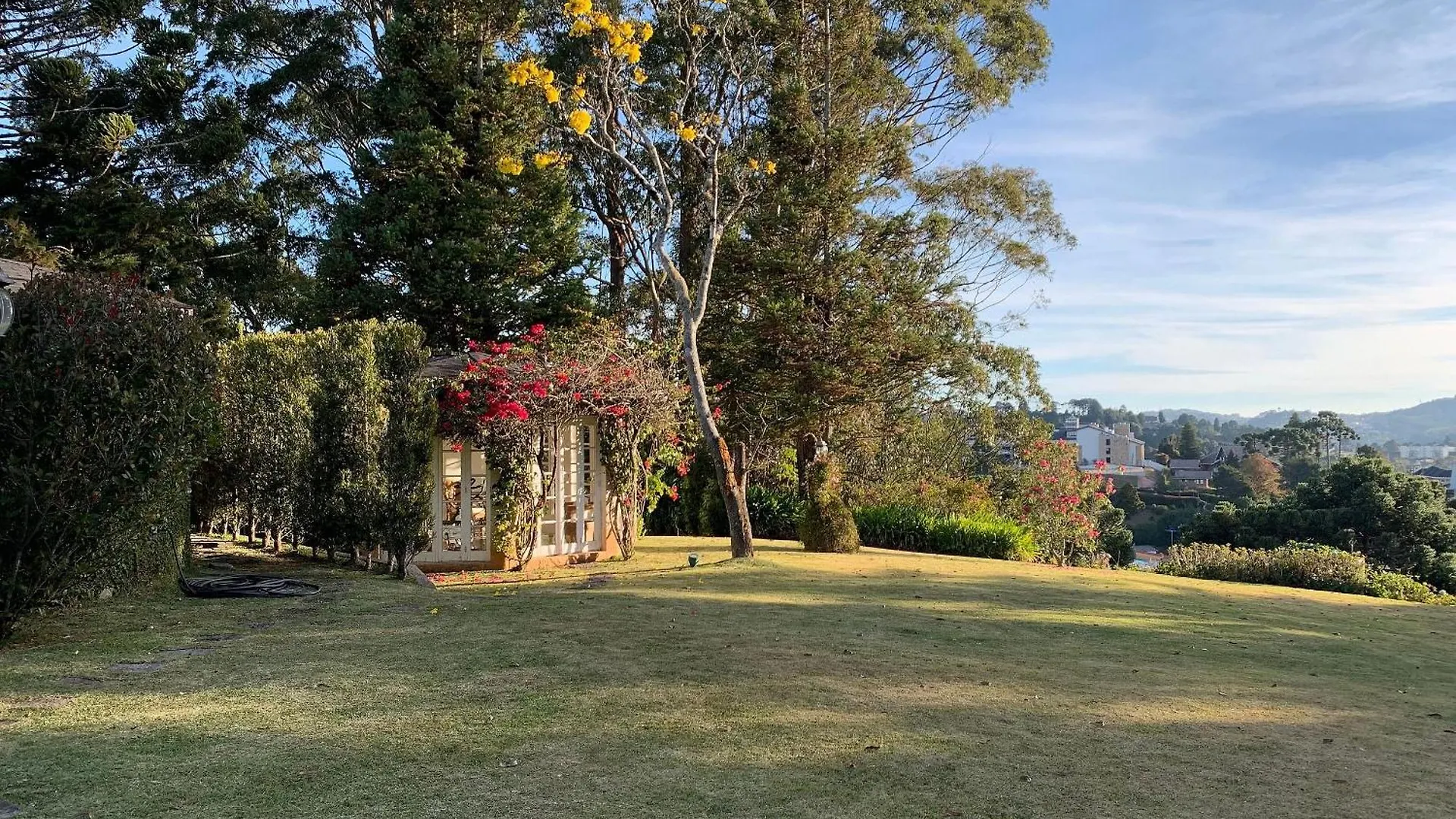Refugio White House Apartment Campos do Jordao