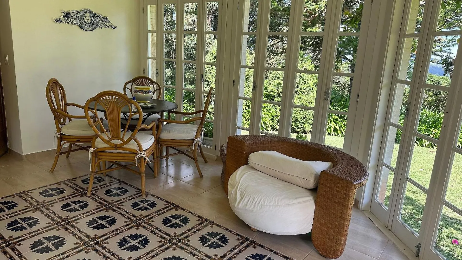 Refugio White House Apartment Campos do Jordao